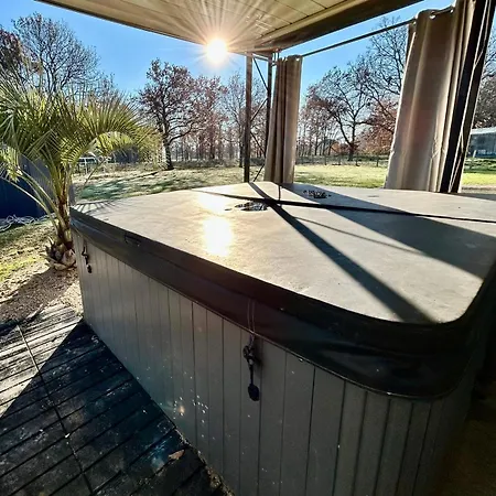 Maison Moderne Au Calme Avec Billard, Jacuzzi, Bain à Remous, Piscine, Babyfoot Labastide-du-Temple