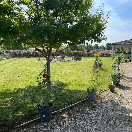 Maison Moderne Au Calme Avec Billard, Jacuzzi, Bain A Remous, Piscine, Babyfoot