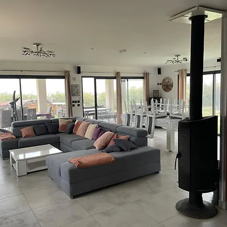 Villa Maison Moderne Au Calme Avec Billard, Jacuzzi, Bain A Remous, Piscine, Babyfoot Labastide-du-Temple