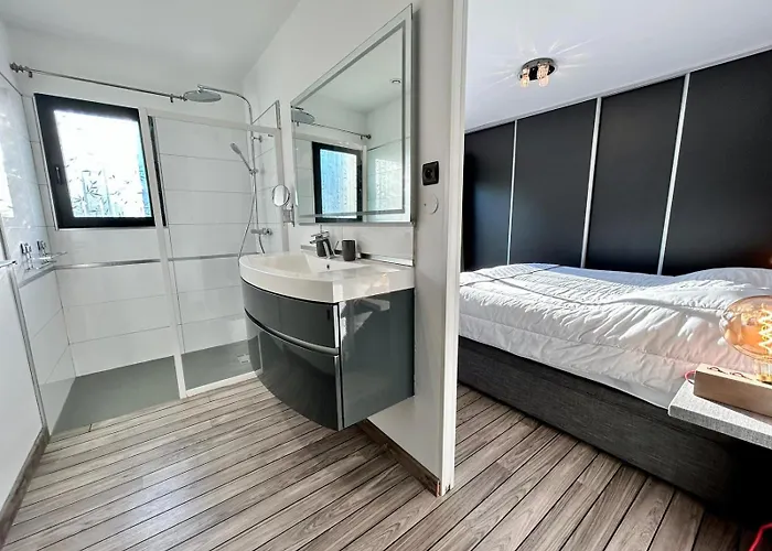 Maison Moderne Au Calme Avec Billard, Jacuzzi, Bain A Remous, Piscine, Babyfoot Labastide-du-Temple