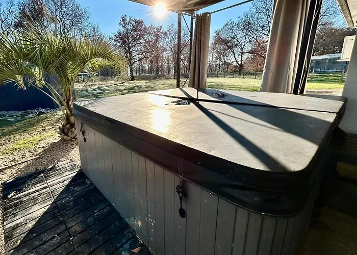 Maison Moderne Au Calme Avec Billard, Jacuzzi, Bain A Remous, Piscine, Babyfoot Labastide-du-Temple