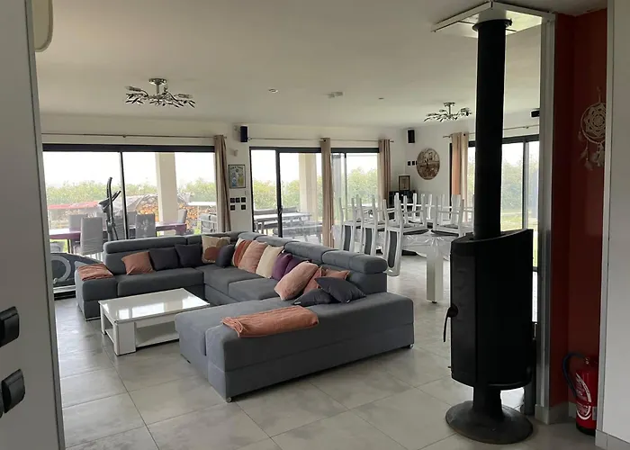 וילה Maison Moderne Au Calme Avec Billard, Jacuzzi, Bain A Remous, Piscine, Babyfoot Labastide-du-Temple